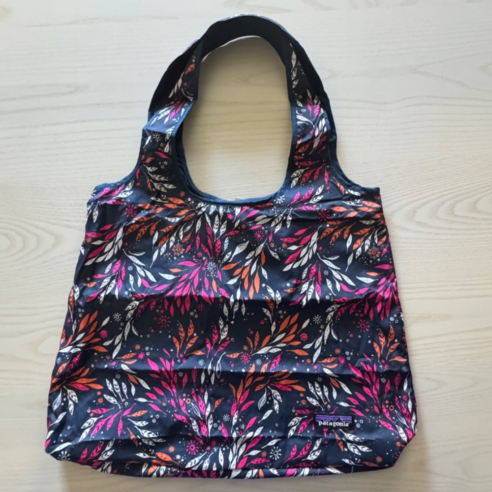 New Patagonia Shopper Tote Bag Upcycled Packable Foldable with Tags